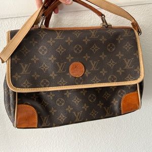 VINTAGE LOUIS VUITTON BAG